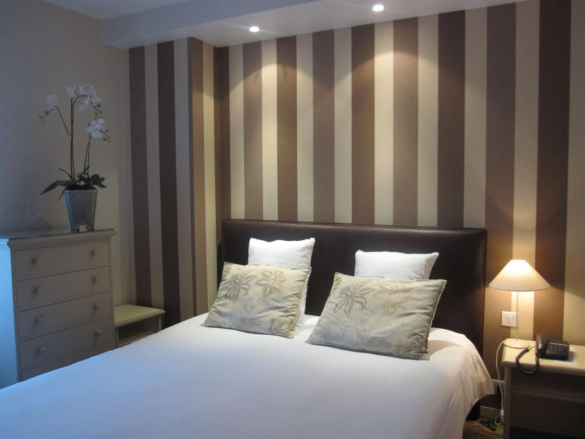 Hotel Le Fer A Cheval Trouville-sur-Mer Dış mekan fotoğraf